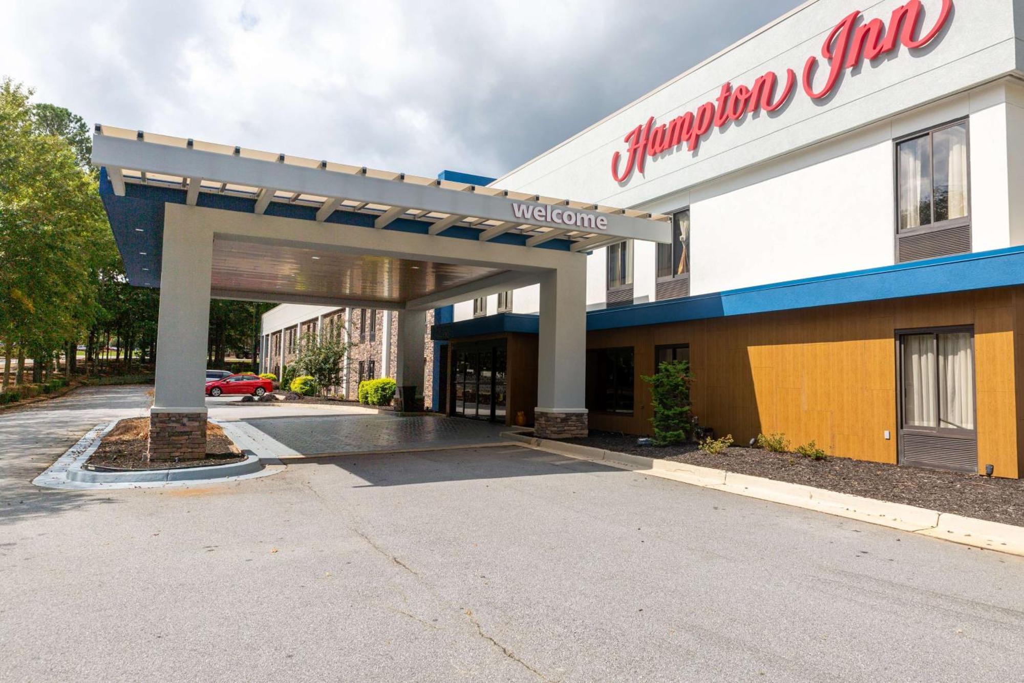 Hampton Inn Atlanta/Пичтри-Сити Экстерьер фото